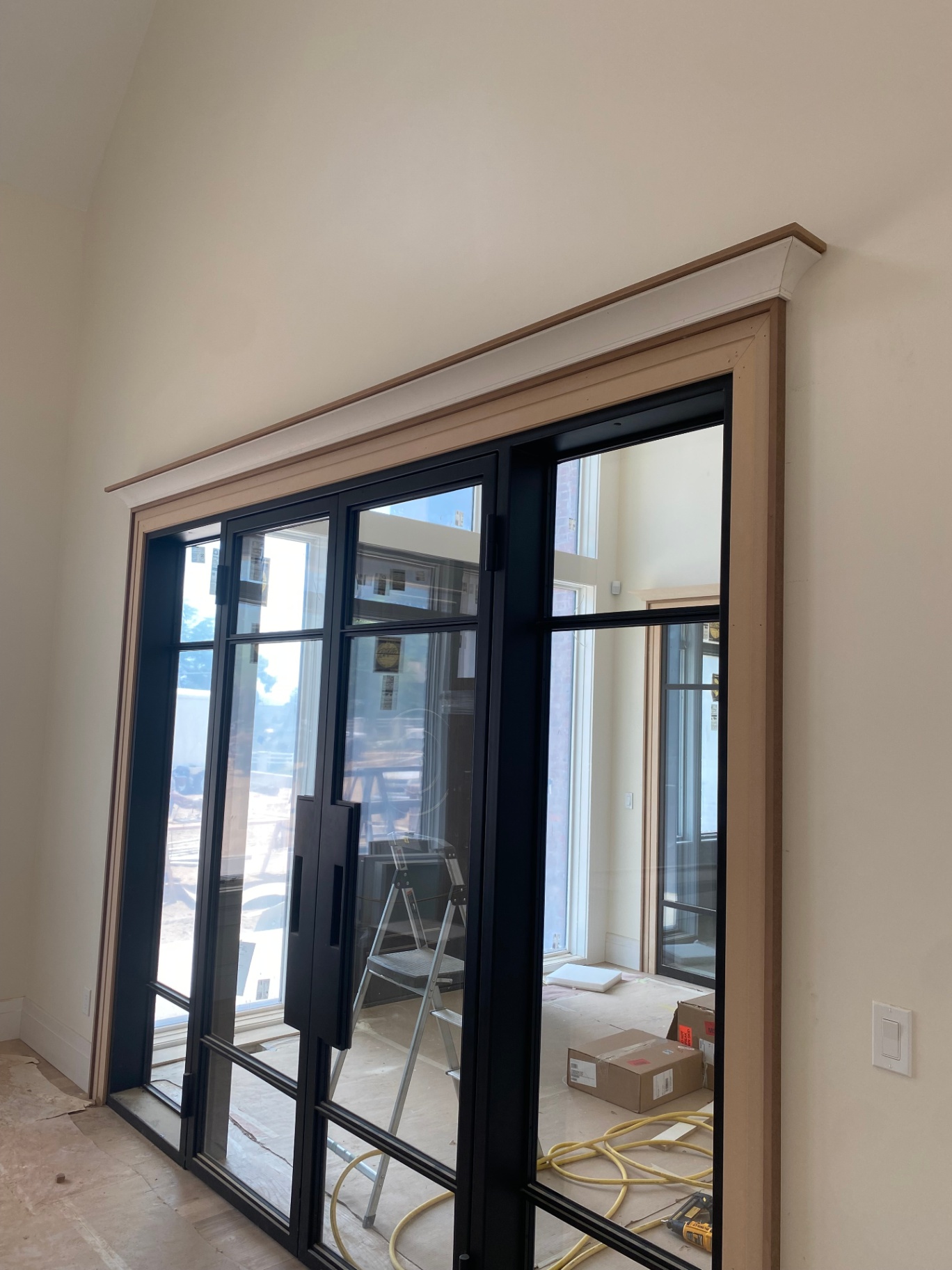 Tall Door Casing with Crown Cap